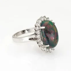Bague en or avec diamant et opale noire éthiopienne de 8,10 ct
