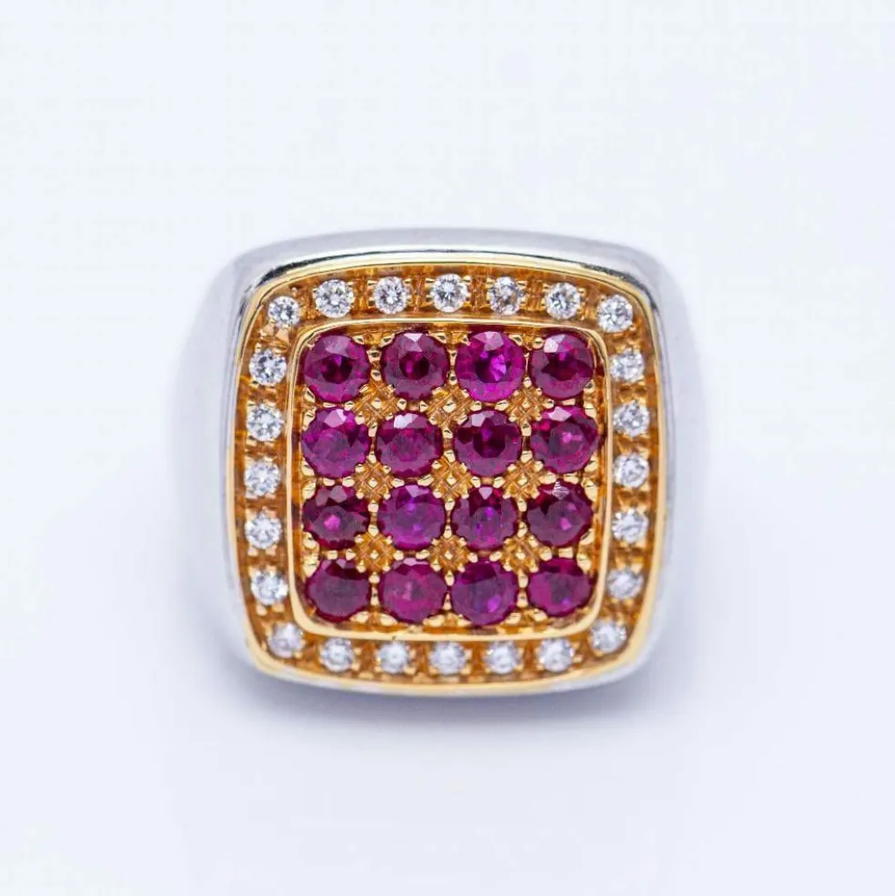 Bague en or avec diamants et rubis