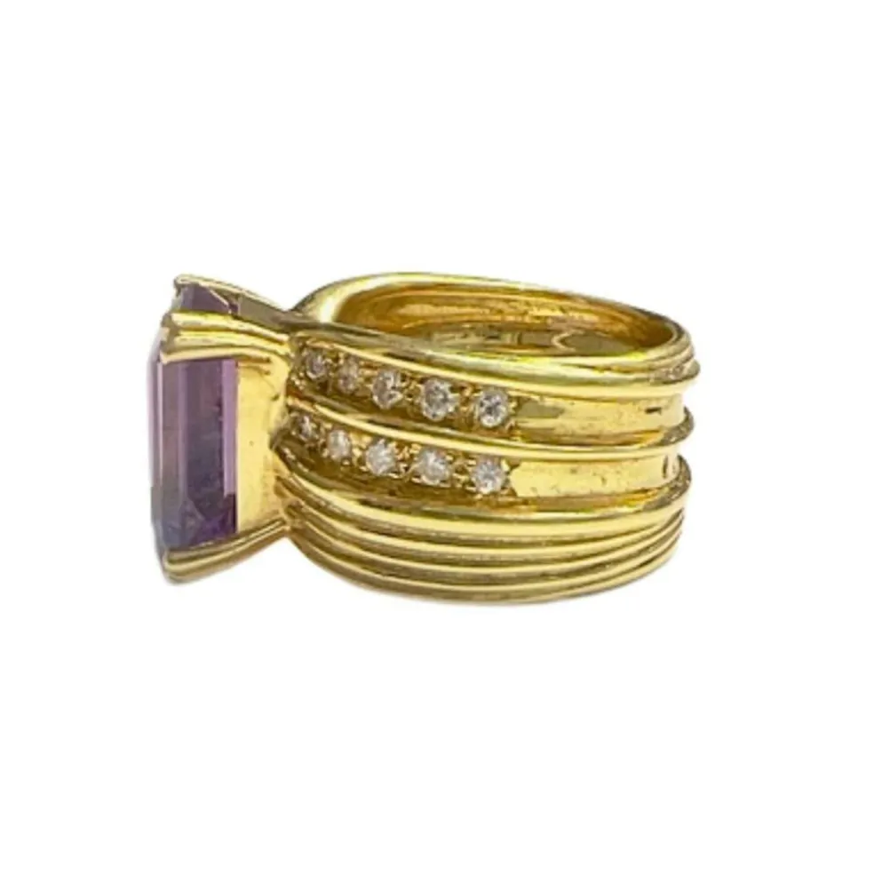 Bague en or avec diamants et améthytes