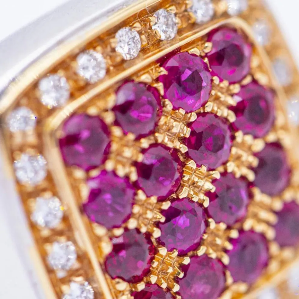 Bague en or avec diamants et rubis