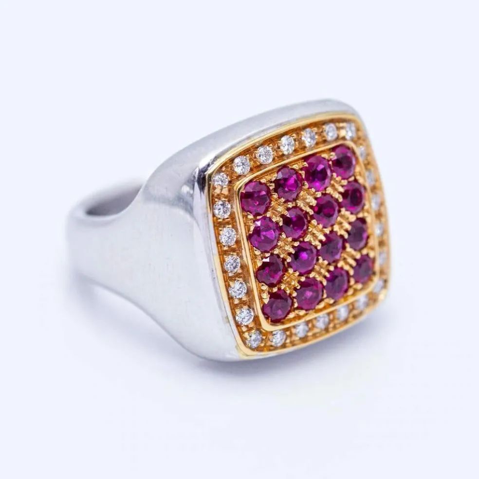 Bague en or avec diamants et rubis