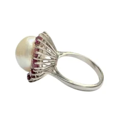 bague en or avec diamants rubis et perle