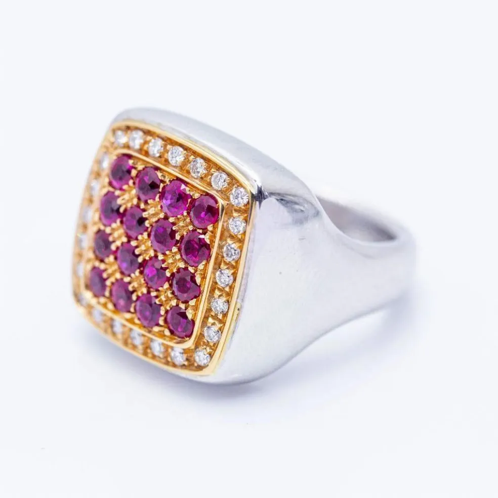 Bague en or avec diamants et rubis