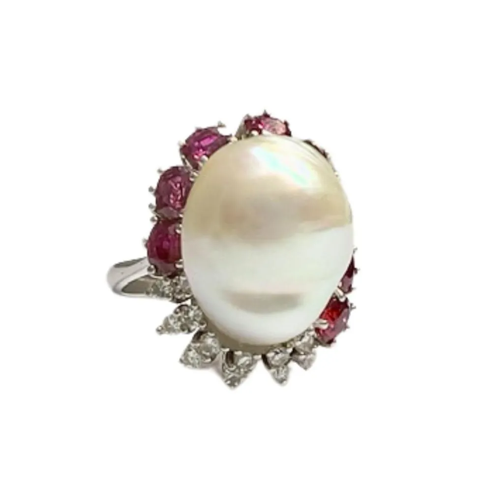 bague en or avec diamants rubis et perle
