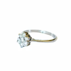 Bague en or avec diamants