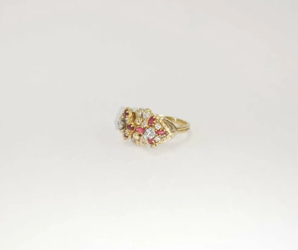 Bague en Or avec Diamants et Rubis