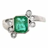 Bague en or avec émeraude et diamants