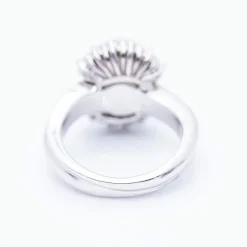 Bague en or avec perle naturelle et diamants