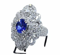 Bague en or avec tanzanite et diamants