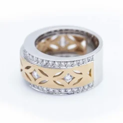 Bague en or bicolore avec diamants
