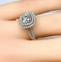 Bague en or blanc 18 carats, diamant 1,22 carat couleur E blanc exceptionnel