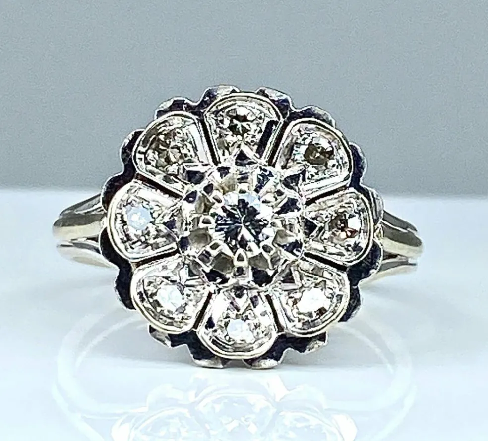 Bague en or blanc 18 carats et diamants