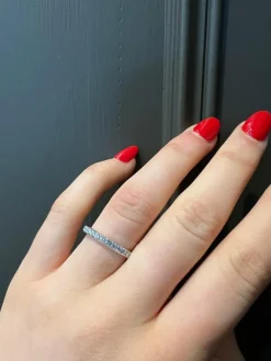 Bague en or blanc 18 carats avec diamants