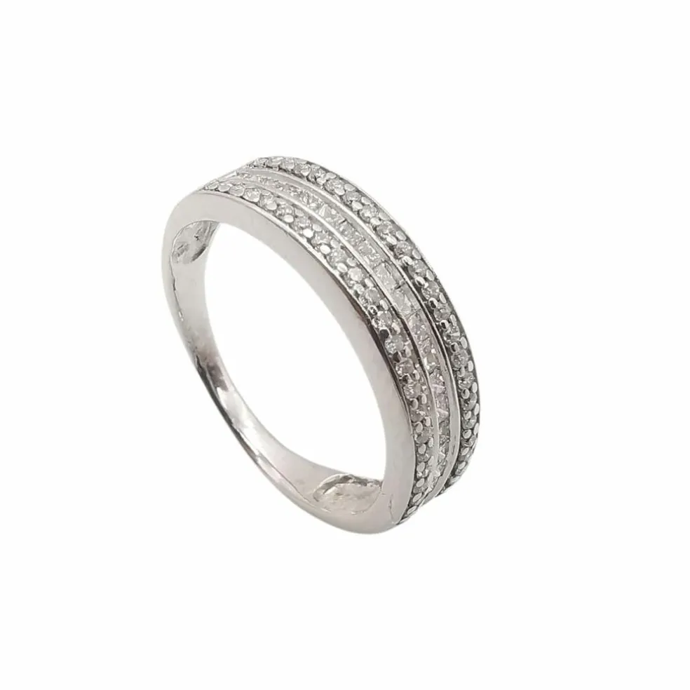 Bague en or blanc & diamants