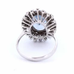 BAGUE EN OR BLANC 18 KT - AIGUE-MARINE - DIAMANTS