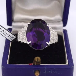 BAGUE EN OR BLANC 18 KT - AMÉTHYSTE ET DIAMANTS