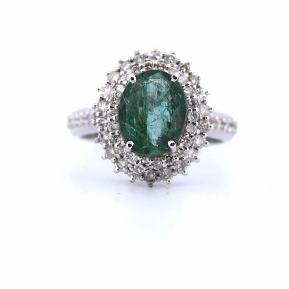 BAGUE EN OR BLANC 18 KT - ÉMERAUDE 2,80 ct - DIAMANTS
