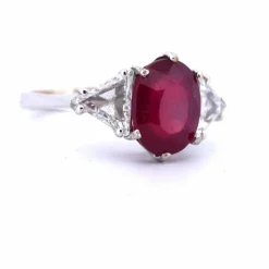 BAGUE EN OR BLANC 18 KT - RUBIS et DIAMANTS