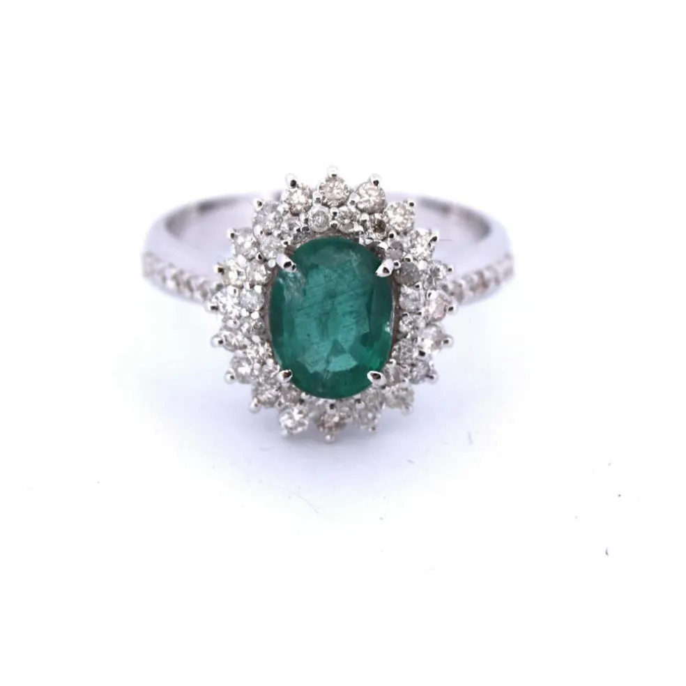 BAGUE EN OR BLANC 18 KT avec émeraude de 1,80 ct et diamants