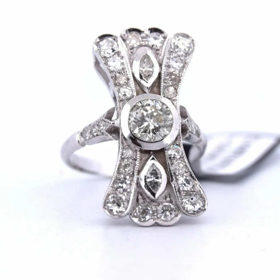 BAGUE EN OR BLANC 18 KT ET DIAMANTS - ART DÉCO
