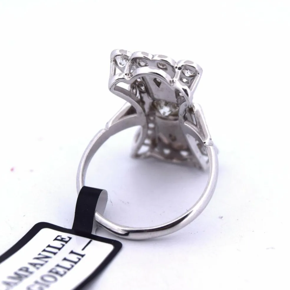 BAGUE EN OR BLANC 18 KT ET DIAMANTS - ART DÉCO