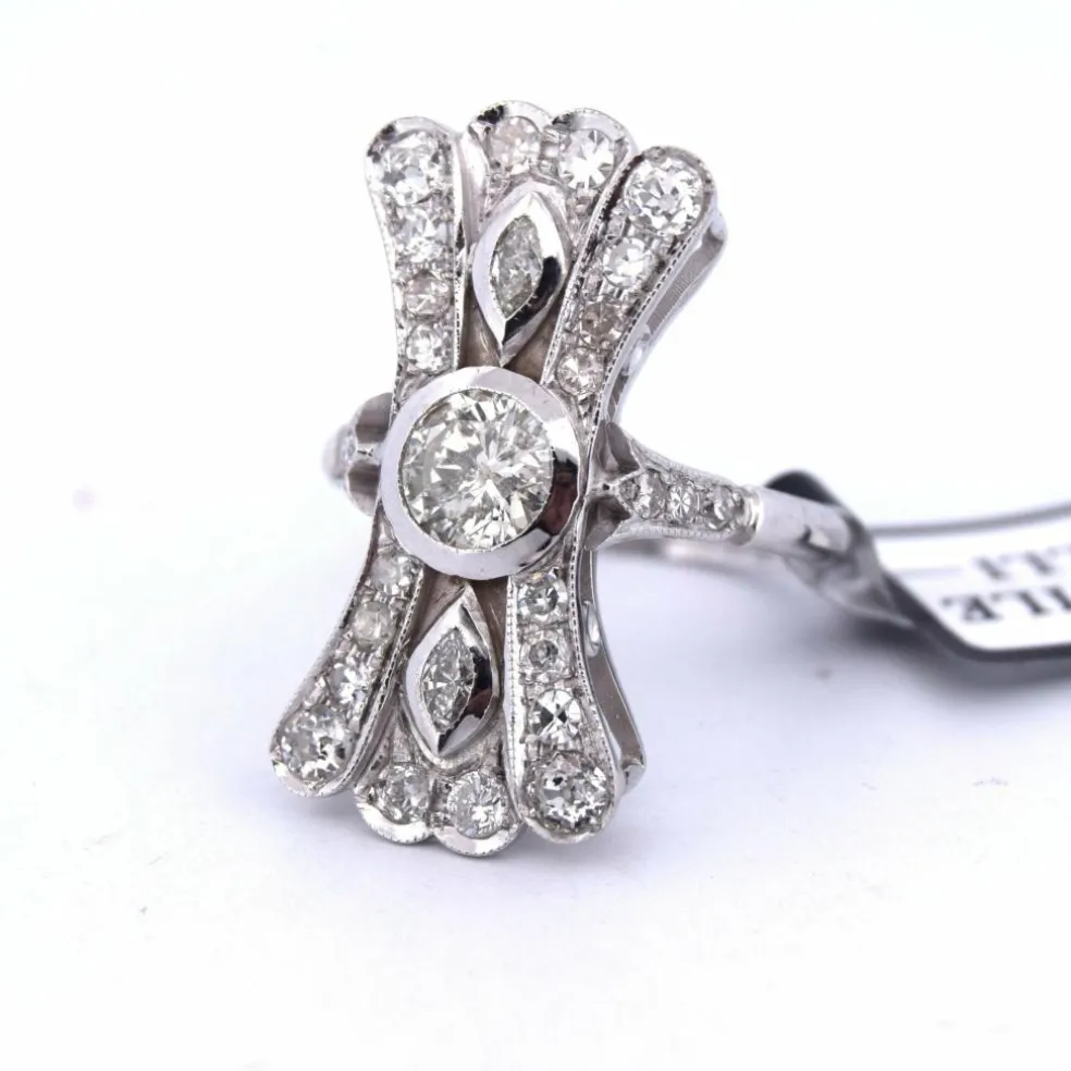 BAGUE EN OR BLANC 18 KT ET DIAMANTS - ART DÉCO