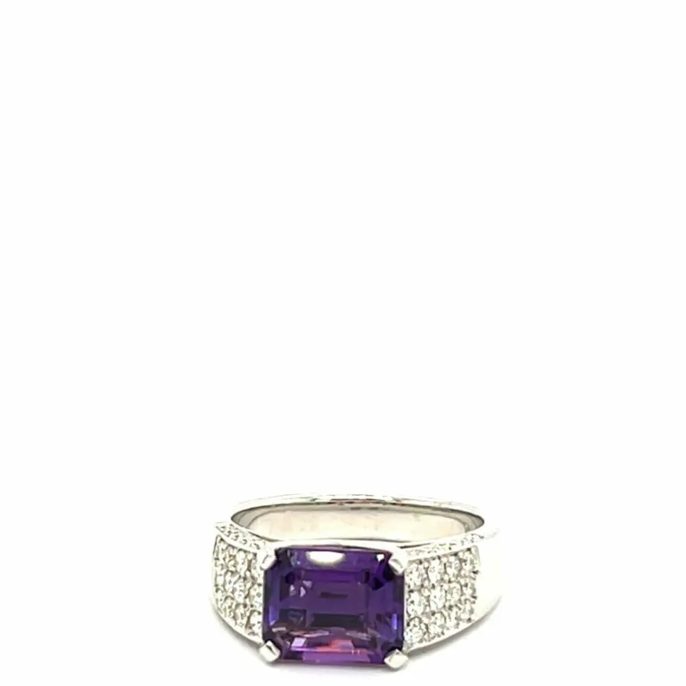 Bague en or blanc Améthyste 2, 12 Carats et Diamants 8, 51 Carats