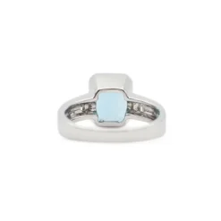 Bague en or blanc avec aigue-marine de 2,9 ct et diamants