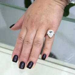 Bague en or blanc avec aigue-marine et diamant