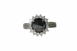 Bague en or blanc avec diamant taille rose antique