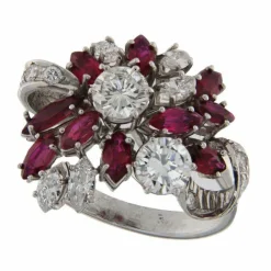 Bague en or blanc avec diamants et rubis