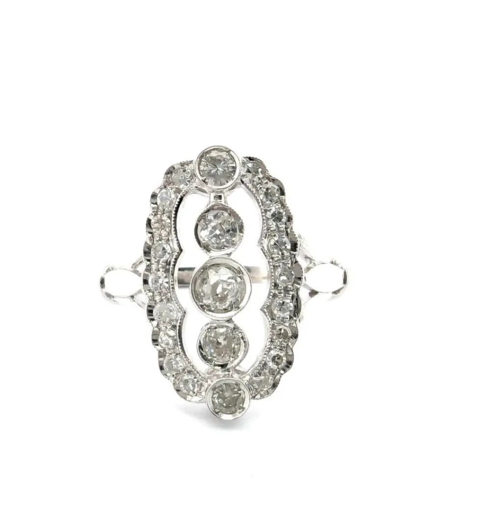 Bague en or blanc avec diamants