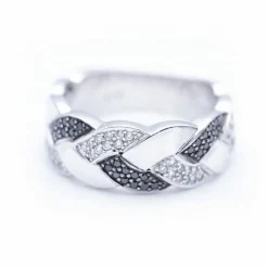 Bague en or blanc avec diamants