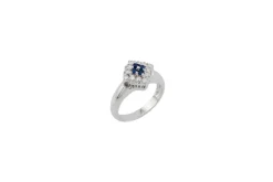 Bague en or blanc avec diamants et saphir
