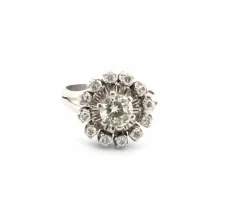 Bague en or blanc avec diamants