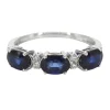 Bague en or blanc avec diamants et saphir