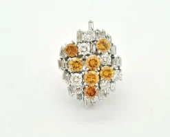 Bague en or blanc avec diamants jaunes et blancs