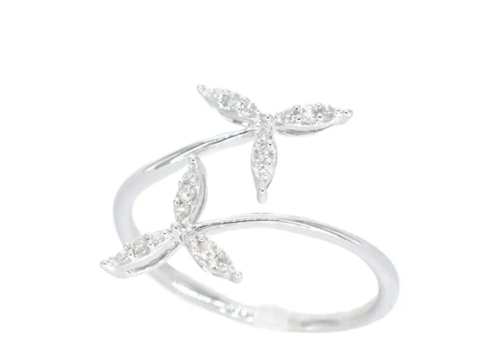 Bague en or blanc avec diamants