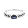 Bague en or blanc avec diamants et saphirs