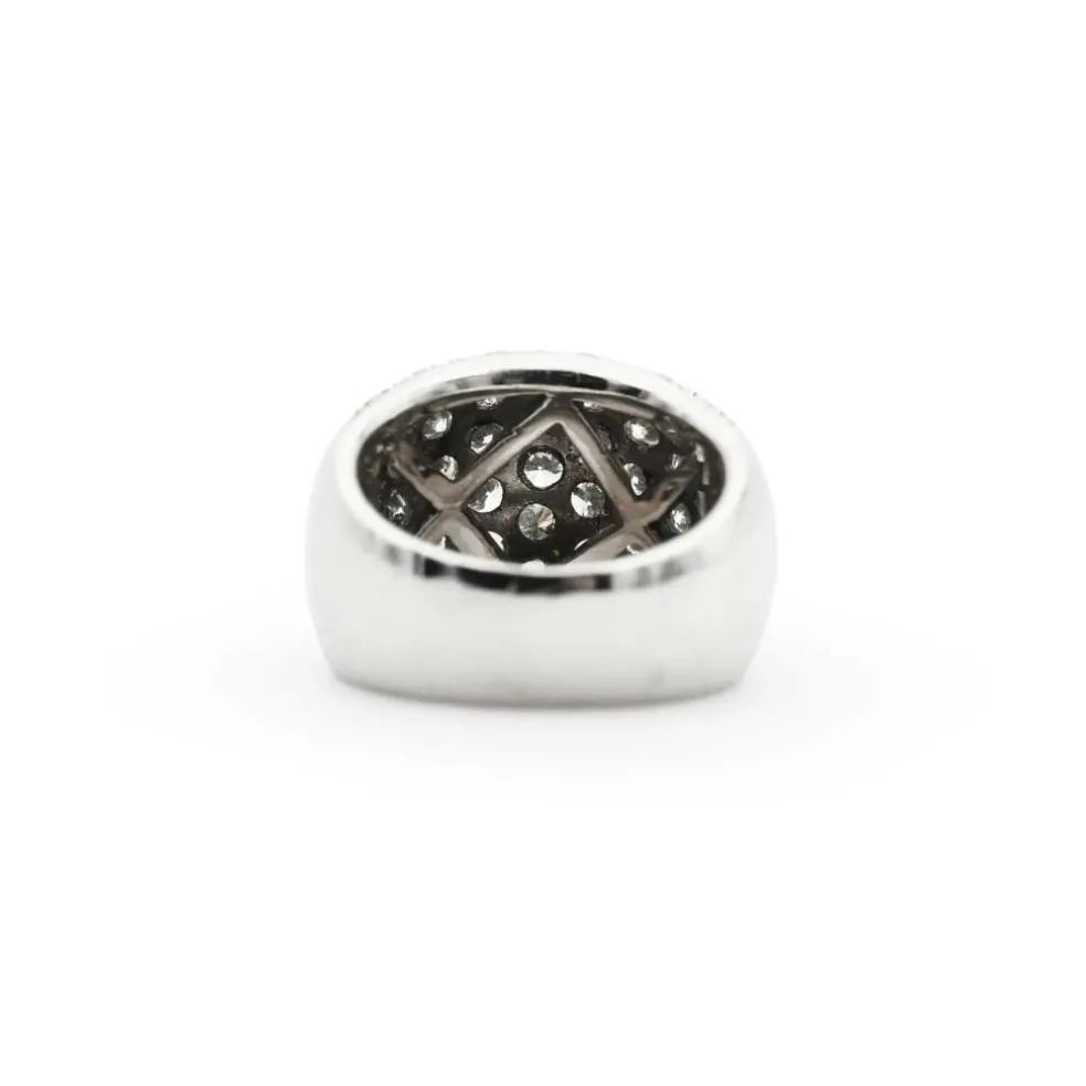 Bague en or blanc avec diamants de 2,80 carats