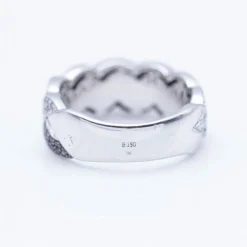 Bague en or blanc avec diamants