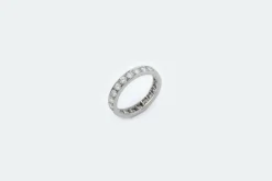 Bague en or blanc avec diamants