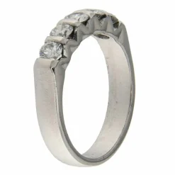 Bague en or blanc avec diamants de 0,92 ct