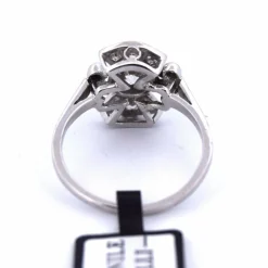 BAGUE EN OR BLANC AVEC DIAMANTS
