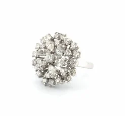 Bague en or blanc avec diamants