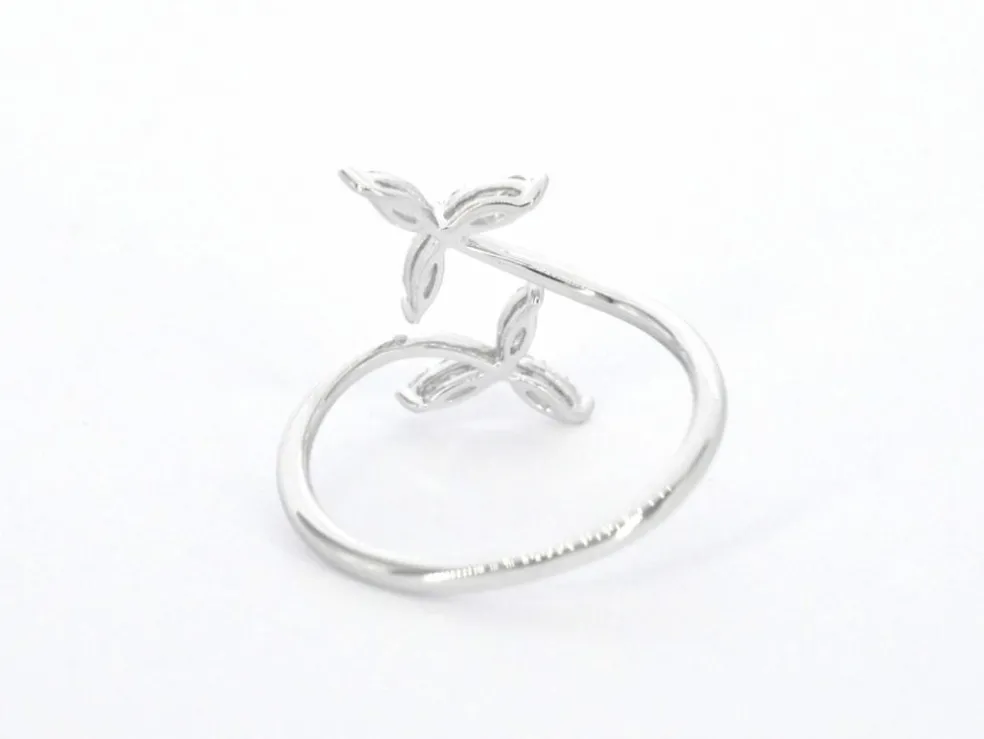 Bague en or blanc avec diamants