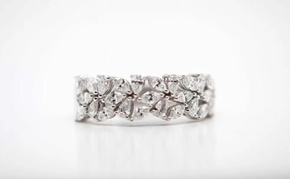 Bague en or blanc avec diamants de 1.010 carats
