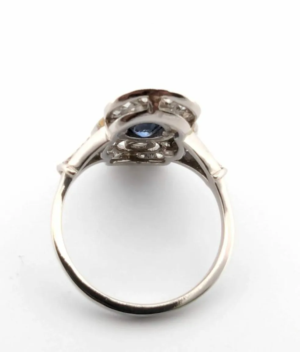 Bague en or blanc avec diamants