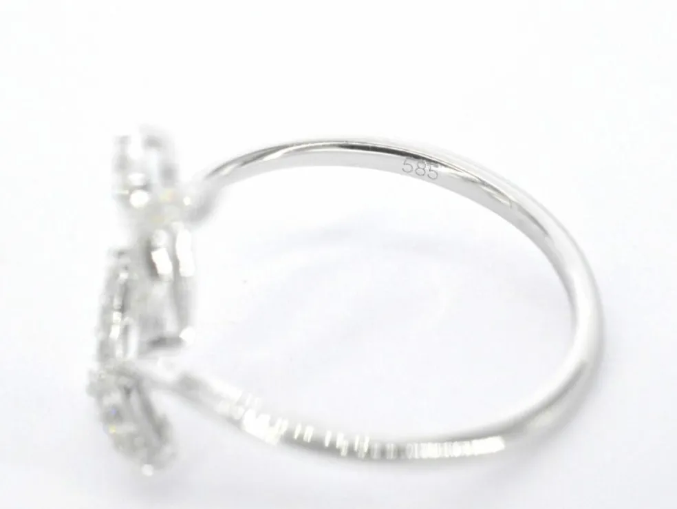 Bague en or blanc avec diamants