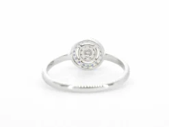 Bague en or blanc avec diamants et saphirs